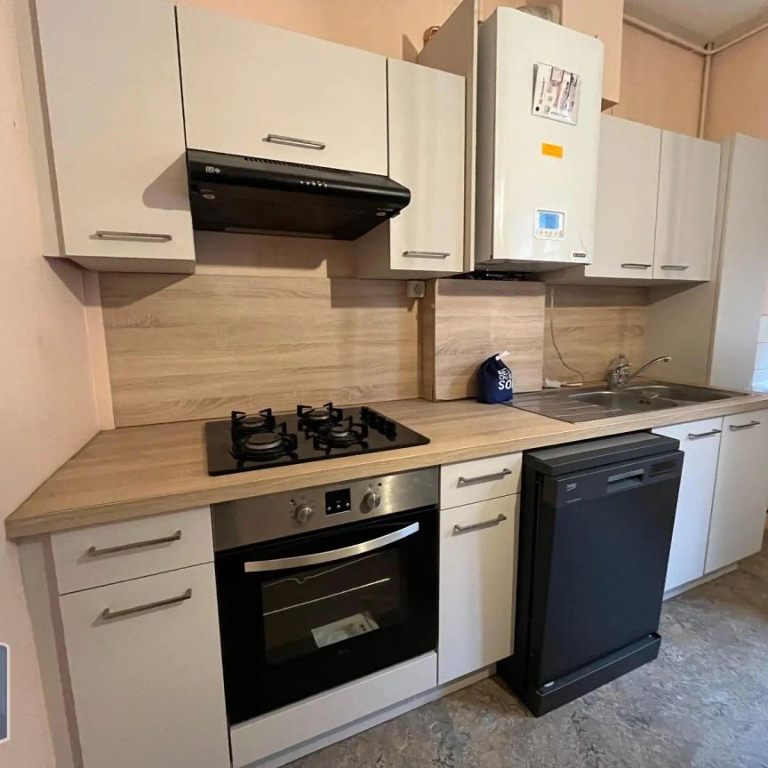 Appartement à louer 3 pièces 79.7m² - Photo 1