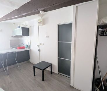 AIX EN PROVENCE CENTRE-VILLE APPARTEMENT T1 MEUBLE, - Photo 1