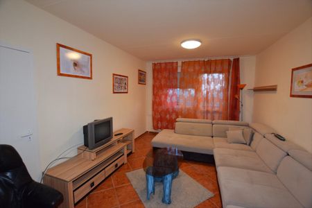Kiadó jó állapotú panel lakás - Debrecen - Fotó 2