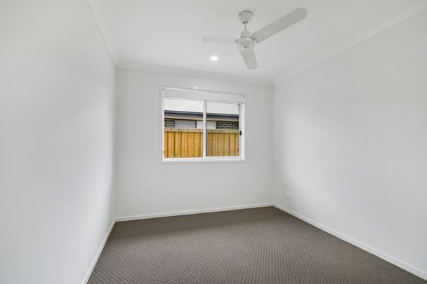 Modern Dual-Build Home in Quiet Cul-de-Sac - Photo 1