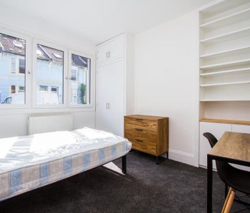 4 bedroom apartment to rent - Photo 6