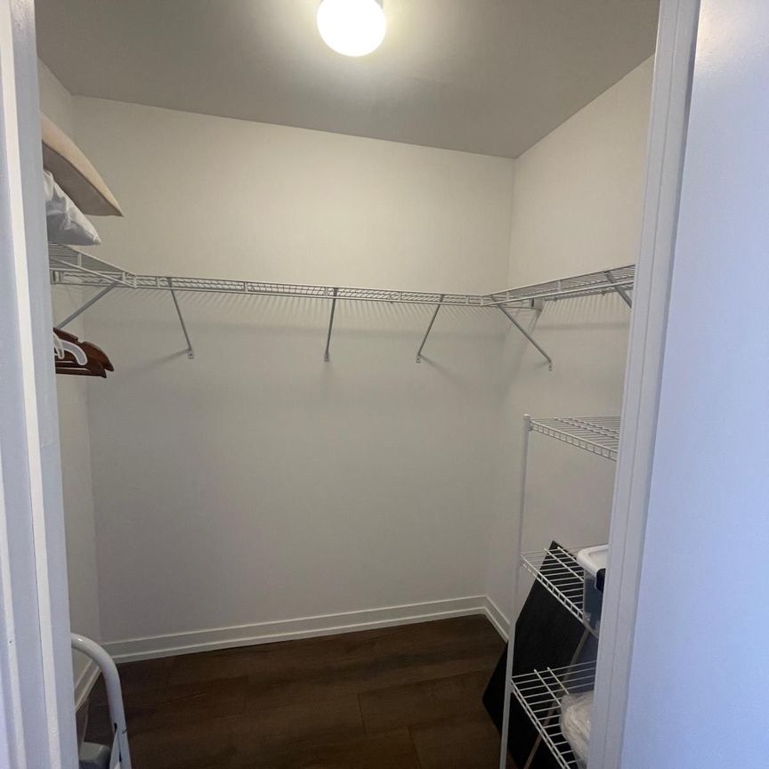 For Lease - 2520 Eglinton Avenue Unit# 810, Mississauga, Ontario - Photo 1