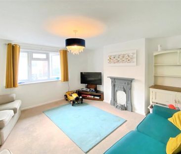 3 bedroom flat to rent - Photo 1