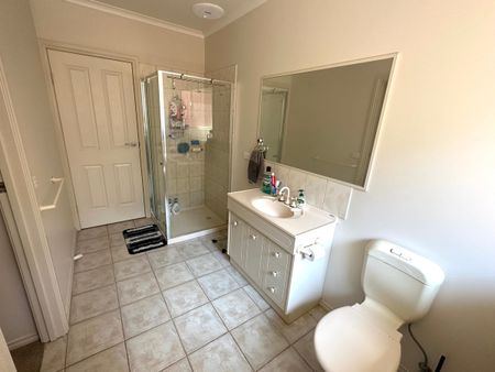 Two Bedroom Townhouse - Great Location - Photo 5