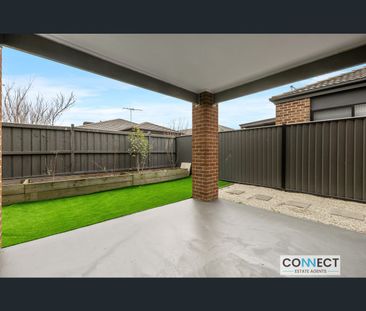 33 Burford Way, Cranbourne North, Vic 3977 - Photo 6
