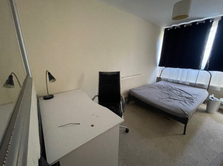 5 bedroom terraced house to rent - Photo 4