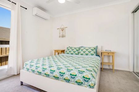 6 Banyan Street, Gillieston Heights NSW 2321 - House For Rent | Domain - Photo 4