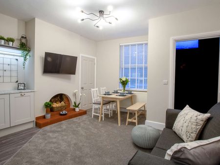 Hillside Room 1 - Photo 2