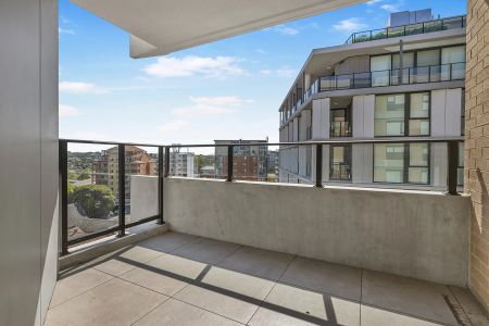 Stylish Ultramodern Two Bedroom Apartment with Elevated Views - Photo 3