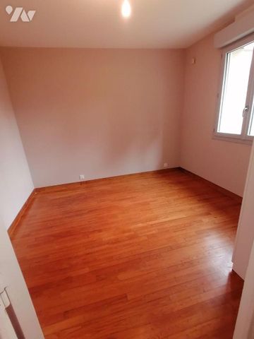 A LOUER A LAILLE- LIMITROPHE BRUZ- Maison de type longère rénovée partiellement de type 5/6, co... - Photo 3