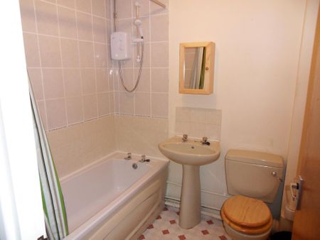 1 bedroom flat to rent - Photo 4