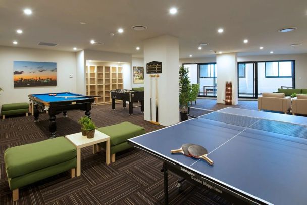 Modern Studio Apartment Located in the Heart of Randwick - Photo 1