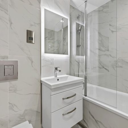 Harvest Lane, Thames Ditton, KT7 - Photo 4