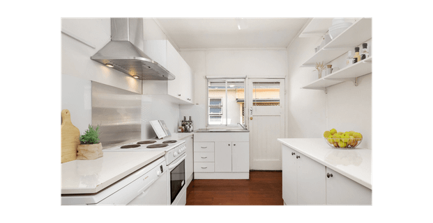 NEAT ENTRY LEVEL UNITS WITH AIR CONDITIONING -CENTRAL LOCATION - Photo 1