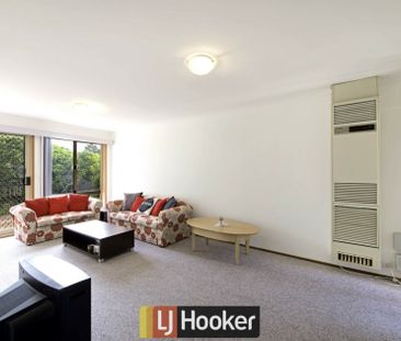 Neat Three Bedroom Townhouse - Photo 2
