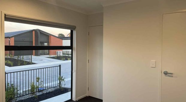 Heaven in Horotiu - Photo 1