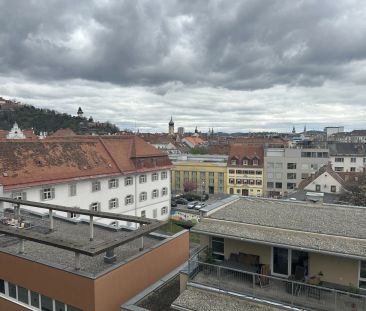 „Top-Lage! 2-Zimmer mit Balkon & Schlossbergblick ab 12/25“ - Photo 4