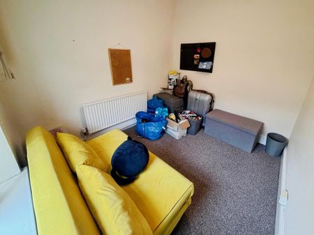 3 bedroom terraced house to rent - Photo 5