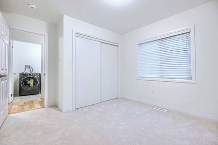 For Lease - 126 PORT Crescent, Welland, Ontario - Photo 2