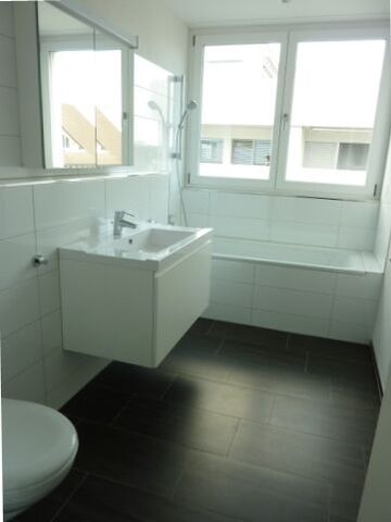 Top-modern and bright apartment in the beautiful Greenpark - Photo 2