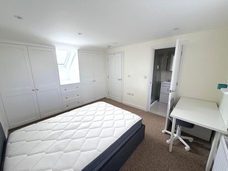 3 bedroom terraced house to rent - Photo 2