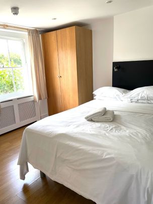Studio Flat, Cartwright Gardens, WC1H - Photo 1
