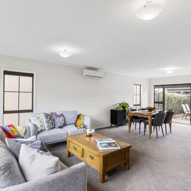 Sunny Remuera Home - Photo 1