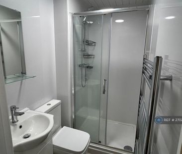 Studio to rent - Photo 6