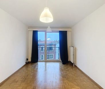 Appartement te huur - Photo 1