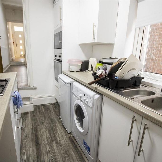 4 bedroom house to rent - Photo 1