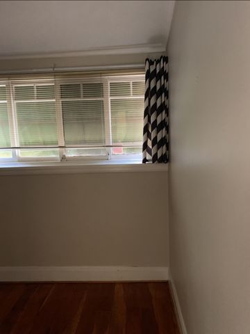 Stylish Deco Gem with Study in the Heart of Richmond Hill! - Photo 4
