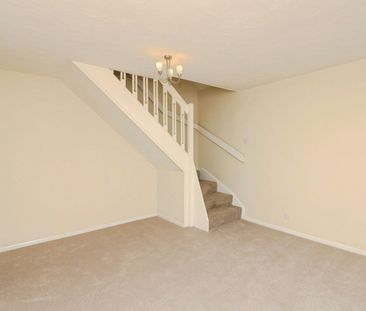 Semi-detached house to rent on - Photo 5