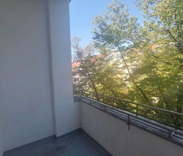 2-Zimmer-Altbau mit Balkon wartet auf neue Mieter! - Photo 2