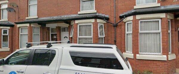 4 Bed Terraced House, Gainsborough Street, M7 - Photo 1