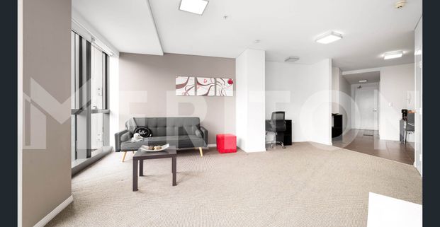 1 BEDROOM APARTMENT - FURNISHED! THE BEST LOCATION! - Photo 1