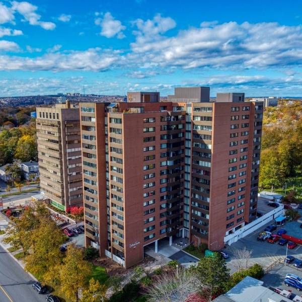 Embassy ~ Charming 1 Bedroom Condo with Balcony in Halifax! - Photo 1