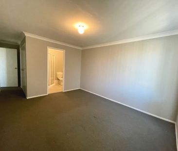 Street Facing Townhouse!! - Photo 3