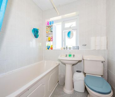 3 bedroom house to rent - Photo 3