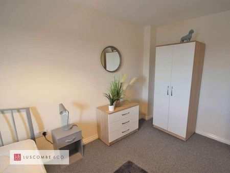 Cambria House, Rodney Road, Newport, NP19 - Photo 2