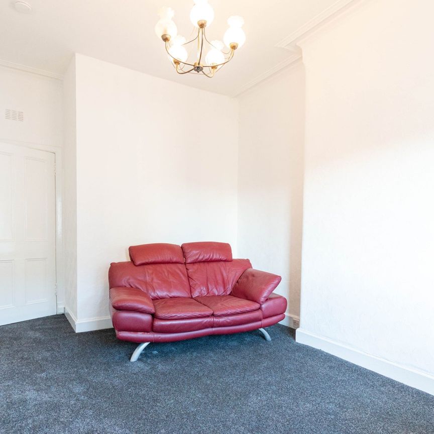 9018L Piersfield Grove, Edinburgh, EH8 7BU - Photo 1