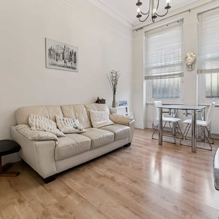 Fitzgeorge Avenue, W14 0SW, London - Photo 1