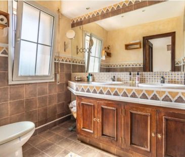 4 room luxury Villa for rent in Marbella, Spain - Photo 2