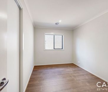 14 Bolshoi Boulevard, Clyde North - Photo 4