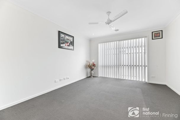 Family Home in Cascades - Convenient Location Opposite Scenic Wetlands - Photo 1