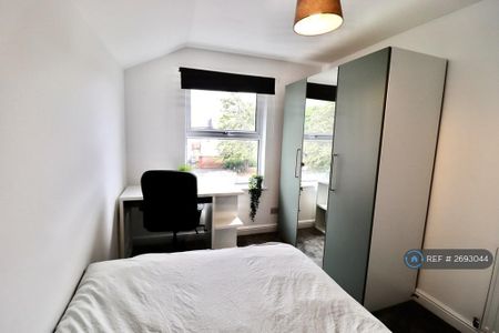 5 bedroom terraced house to rent - Photo 5