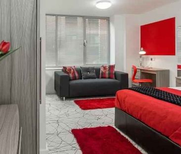 Studio Diamond - Photo 6