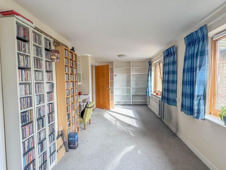 3 bedroom detached house to rent - Photo 3