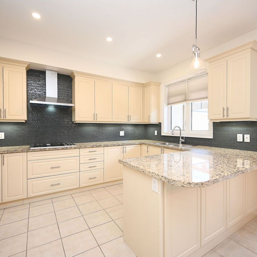 For Lease - 3069 Preserve Drive, Oakville, Ontario - Photo 1