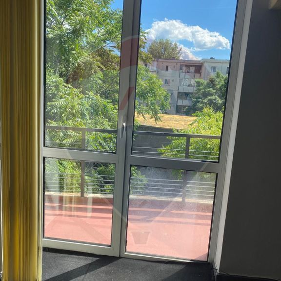 Vila – Etaj 2 + Mansardă de închiriat | Zona Vitan ??... - Photo 1