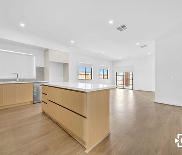 Modern Family Home in Prime Donnybrook Location! - Photo 6